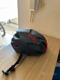 Casco Ciclismo MET Rivale - Aerodinamico e Leggero