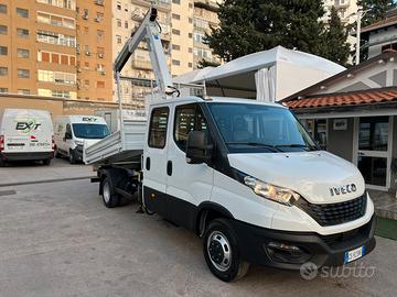 Iveco Daily 35C16 doppia cabina ribaltabile e gru