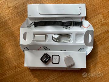 Apple Watch Series 4 acciaio GPS + cellular