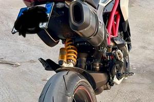 ducati hypermotard SP 821