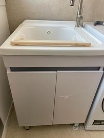 Mobile lavatoio in alluminio con vasca in resina