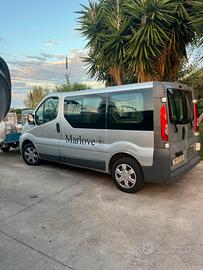 Renault trafic 9 posti