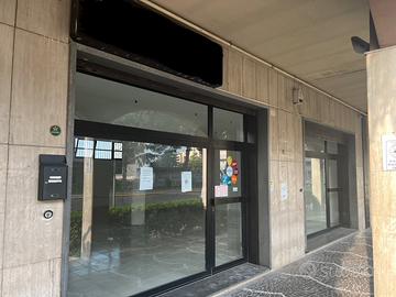 Locale commerciale al piano terra