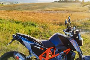 DUKE 690 AKRAPOVIC