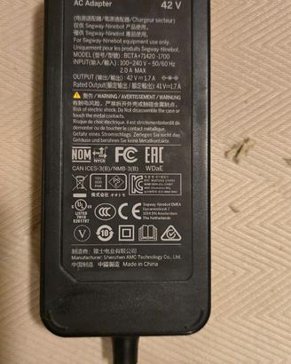 Caricabatterie ninebot