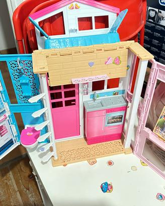Casa barbie portatile