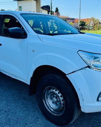 Nissan Navara 2.3 dCi 4WD Double Cab N-Connecta
