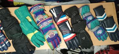 Guanti e occhiali non solo da neve