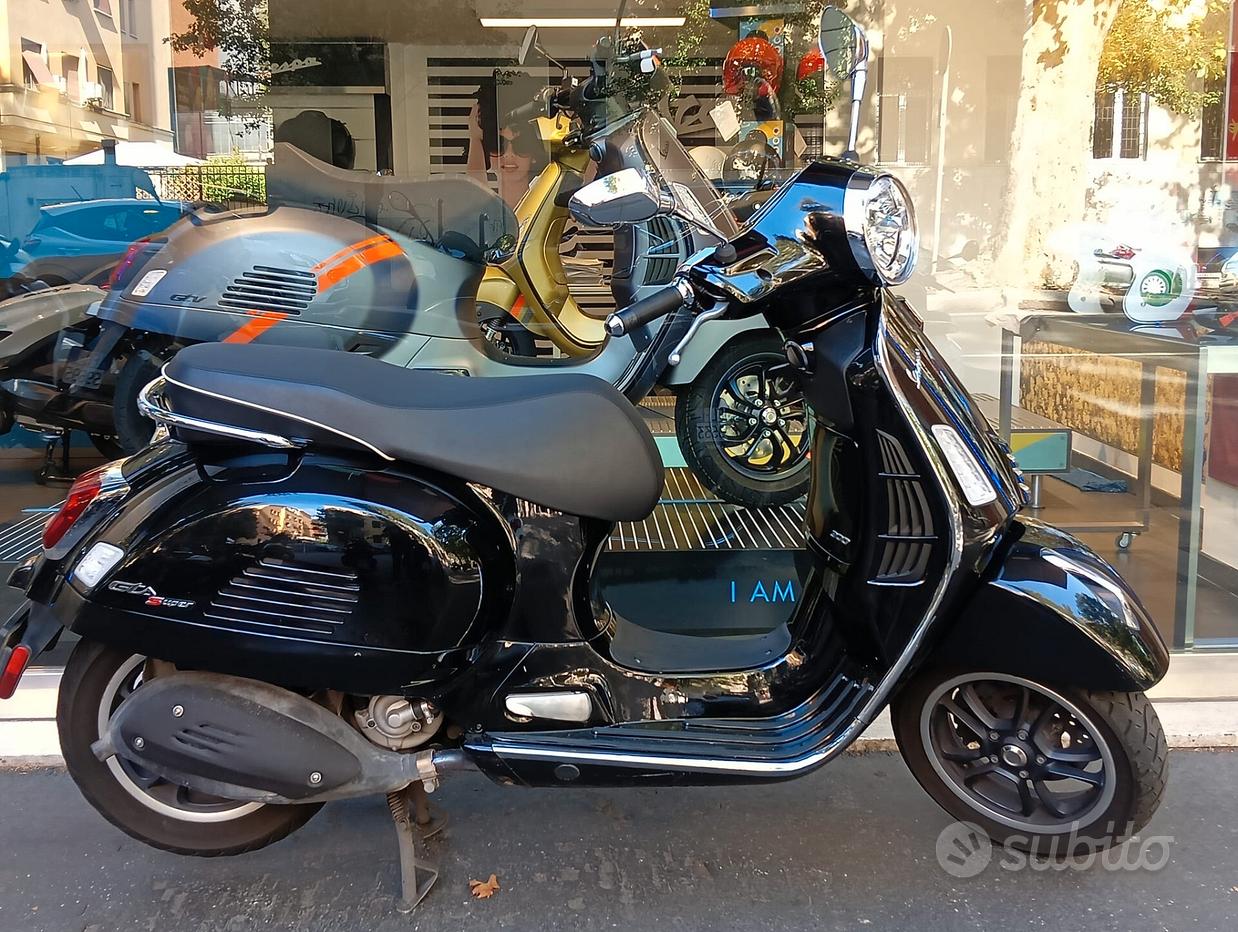 Scooter Vespa 350 Gts Usata Vespa Gts Vendita In Moto E Scooter