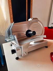 Affettatrice semi professionale