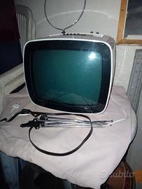 Televisione vintage indezit