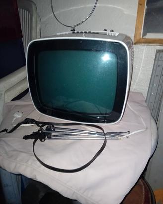 Televisione vintage indezit