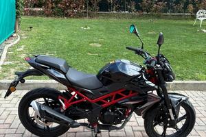 Moto Benelli 125