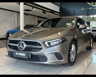 MERCEDES-BENZ A 180 d Automatic Sport 116CV 2020