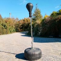 Punching ball ad altezza regolabile