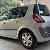 Renault Scenic 1.9 DCi 5P - Soli 145000km 