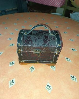 Cofanetto stile egizio