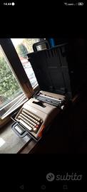 macchina da scrivere lettera 35 Olivetti 