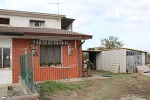 Casa bifamiliare su due piani - Agna