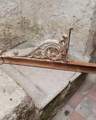 Antica mensola supporto reggi balcone ferro battut