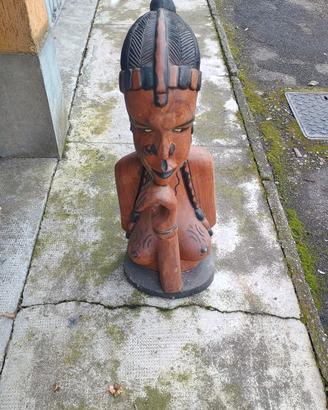 statue in legno