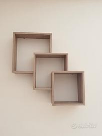 Libreria a muro/ mensole