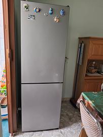 Frigorifero HOOVER del 2022