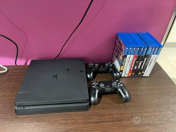 PlayStation 4 Slim 500GB + 2 Joystick + 9 Giochi