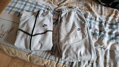 Tech completa Nike grigia misura S