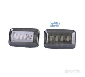 FRECCIE LATERALI PER VOLKSWAGEN VW AUDI A LED NERO