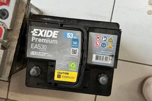 3 batterie per auto