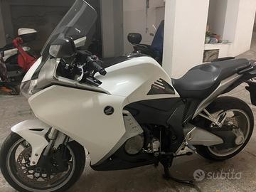 Honda Vfr 1200 F