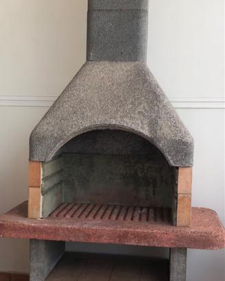 Barbecue in muratura da giardino