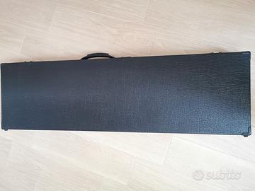 Basso Fender Precision + Boss ME-50B + custodia 