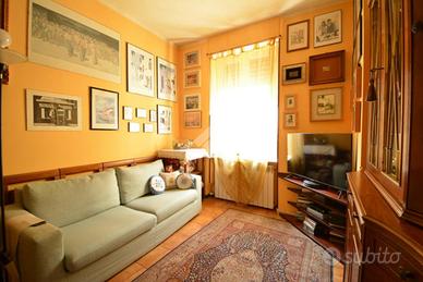 CASA DI CORTE A RONCELLO