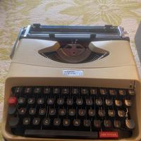 Macchina da scivere olivetti antares