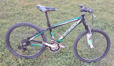 BICICLETTA 24 '' DA 8 A 12 ANNI 