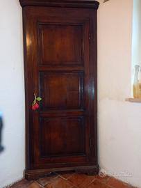 Angoliera legno massello antica