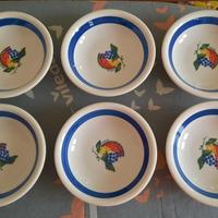 Set di 8 coppette in ceramica