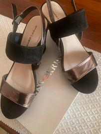 Sandali nero e bronzo numero 40