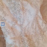 Abito da sposa avorio e velo  - Le Gi di Valentino
