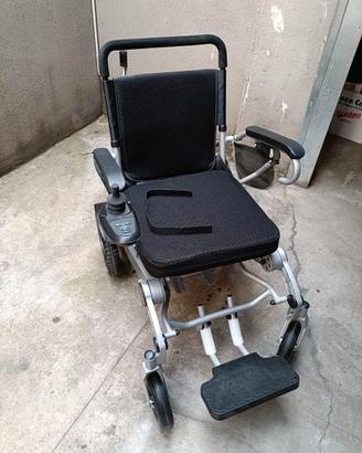 Sedia a rotelle elettrica
