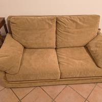 divano due posti pelle scamosciata 