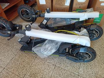 monopattino elettrico nuovo difettato 