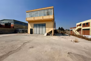 Capannone + nr. 2 Appartamenti in Rent to buy
