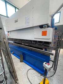 Piegatrice sala idraulica 3050x70