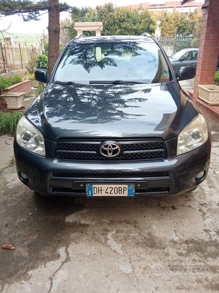 TOYOTA RAV4 3ª serie