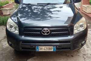 Toyota rav 4 2.2 d4d