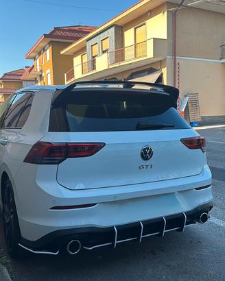 Diffusore e splitter golf 8 gti