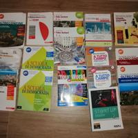 Libri scolastici 1 e 2 anno Turismo